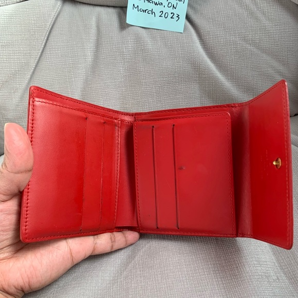Authentic Louis Vuitton Vernis Wallet - Picture 5 of 15